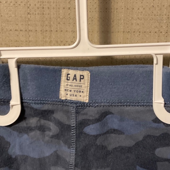 GAP Kids Blue Camouflage Shorts - Picture 3 of 5